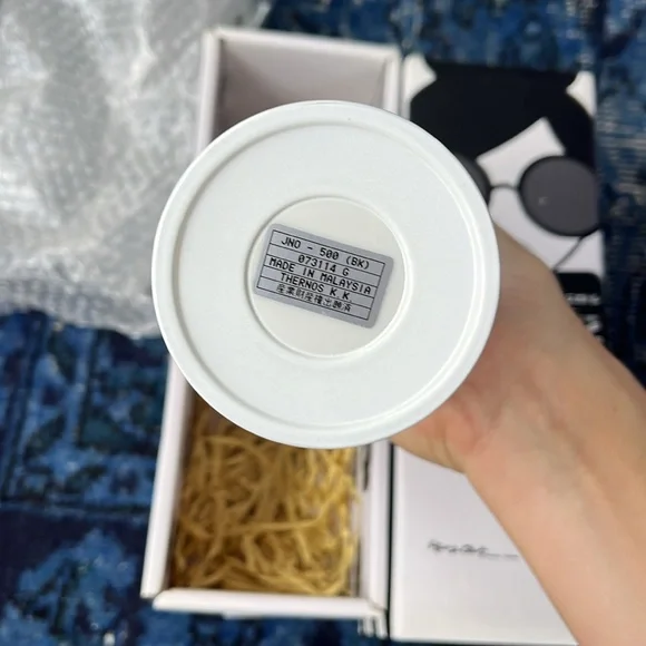 Alice + Olivia x Starbucks Tumbler Thermos - Picture 3 of 4